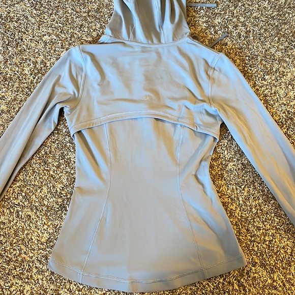 Lulu Lemon, only worn it a few times! great condition - Picture 3 of 5